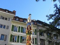 Nikon Coolpix 058  statue de la Place de la Palaud